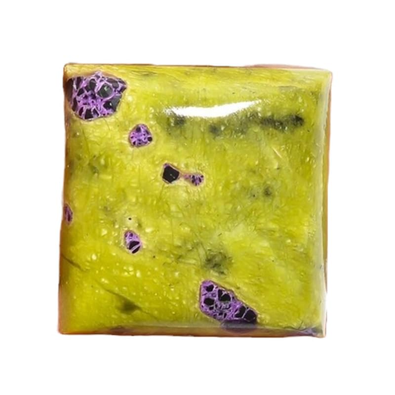 Cabochon stichtite naturelle forme coussin pour créer un bijou personnalisé