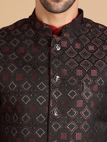 Image of men's Silk Blend Kurta Pejama & Waistcot Set