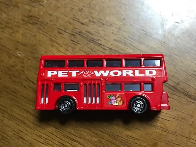 Amazon.co.jp: Tomica London Bus PET WORLD 2-Story Bus : Toys & Games