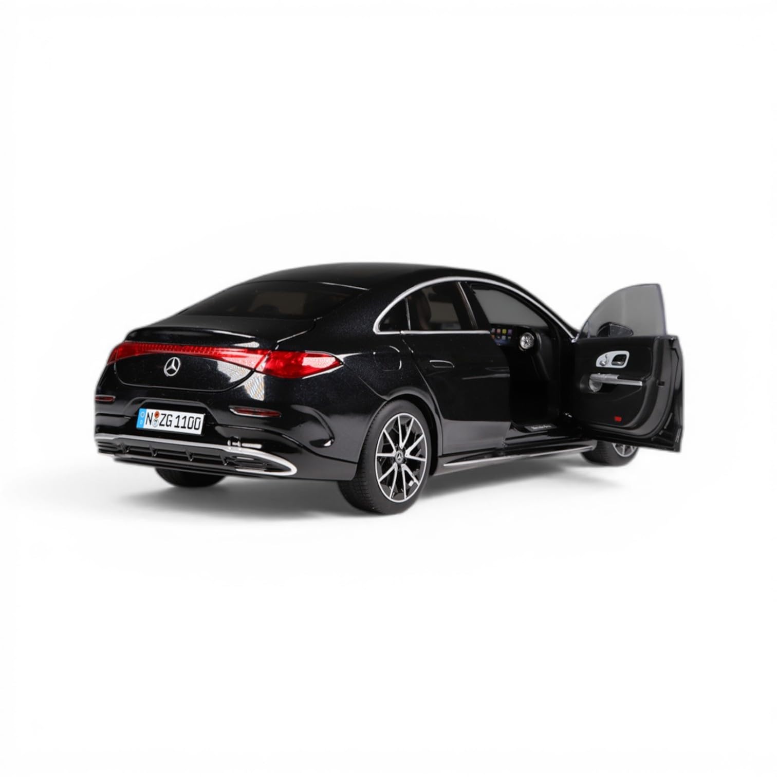 Mercedes‑Benz CLA Coupé mit EQ‑Technologie 1:18 Modellauto – Premium Diecast Miniatur, detailreiches Sammlermodell für anspruchsvolle Modellauto‑Fans