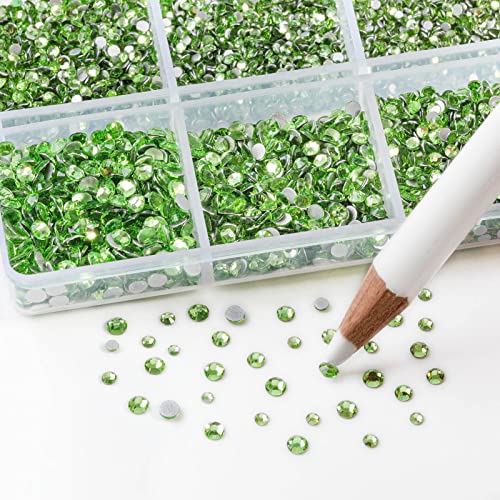 Beadsland SS3-SS10, 7200 sztuk płaskich kamyków strasu, przezroczyste kamienie stras, okrągłe kryształki do rzemiosła artystycznego, mieszane 6 rozmiarów, z zestawem kredek świecowych, kolor jasnozielony