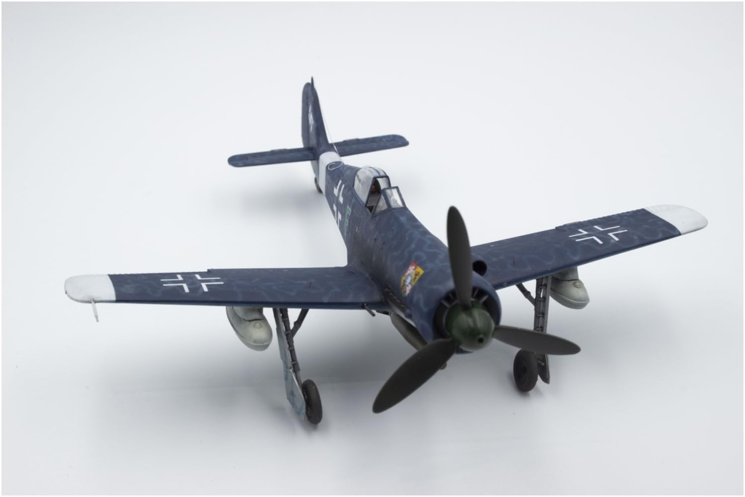 Amazon | IBG 1/72 ドイツ フォッケウルフ Fw190D-15 雷撃攻撃機