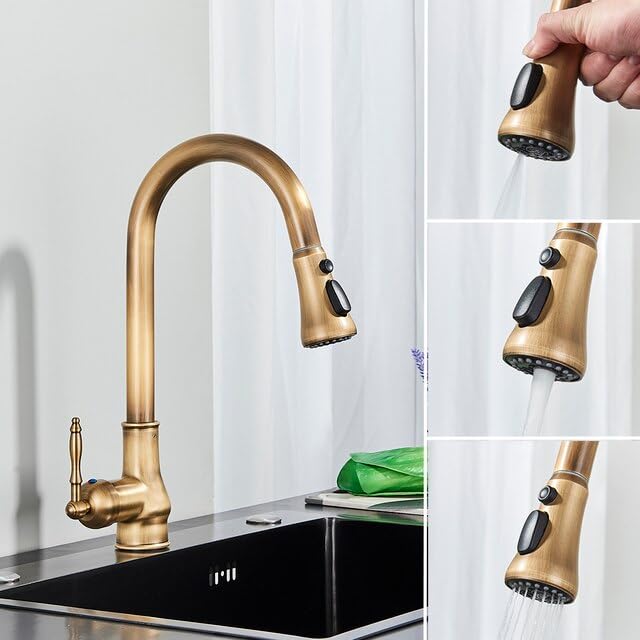 Robinet de cuisine eau chaude et froide pour une cuisine de style maison de campagne