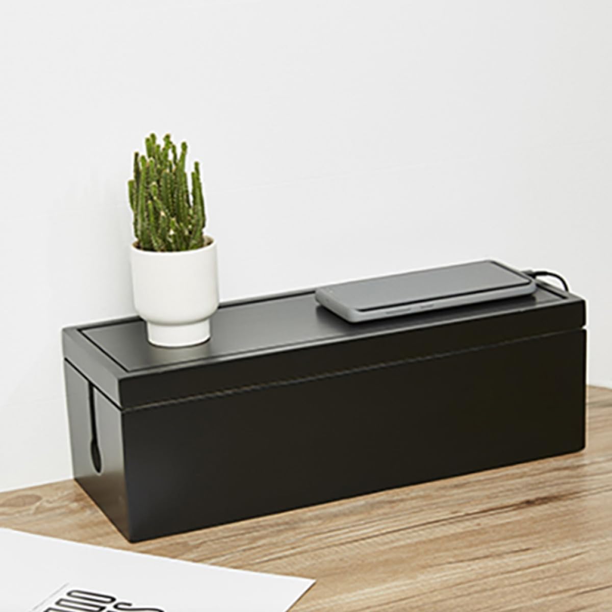 Caja Organizadora de Cables y Enchufes para Almacenamiento Rápido Negra de Plástico Tapa Abierta Hogar y Oficina