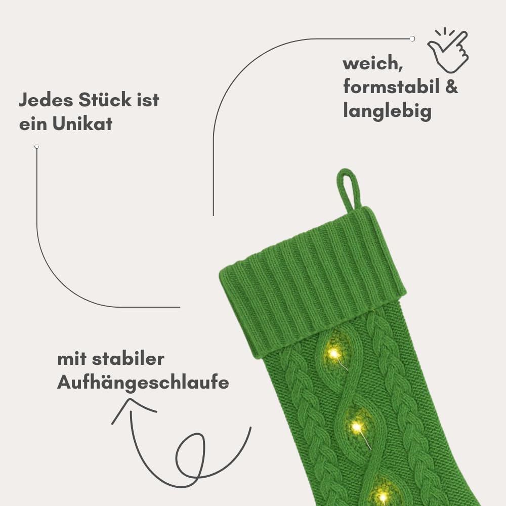 Strong Magnets Handgestrickter Nikolausstrumpf – 50 cm – Rot, Weiß und Grün – Hochwertiger Weihnachtsstrumpf – Traditionelles Design + Gratis Pinboard Magnet