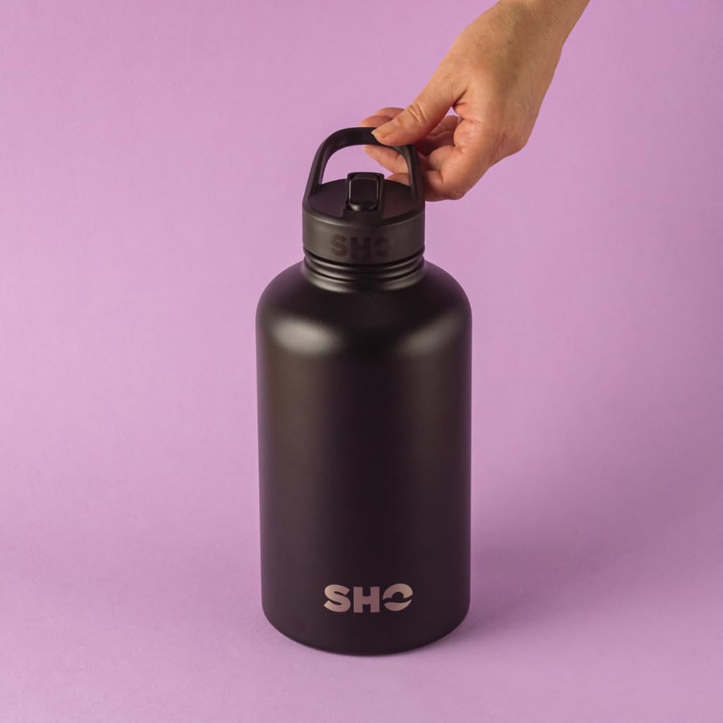 SHO Guzzler - Botella de agua con tapa con pajita, a prueba de fugas, apta para lavavajillas, sin BPA, sin sudor, termo de metal de doble pared aislada al vacío, 950 ml y 1900 ml, 24 horas de frío
