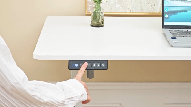 Amazon | VECELO 昇降式デスク 電動 スタンディングデスク オフィス