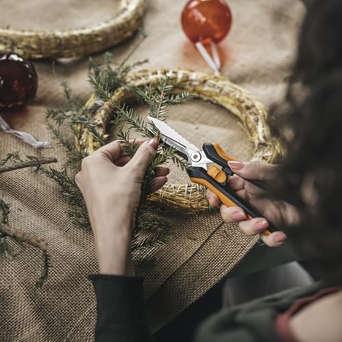 Fiskars Pruning Shears for Gardening, Multipurpose 8" Garden Shears with Sheath and SoftGrip Handle, Great for cutting Nursery Pots, Bags, and Wire - Image 5