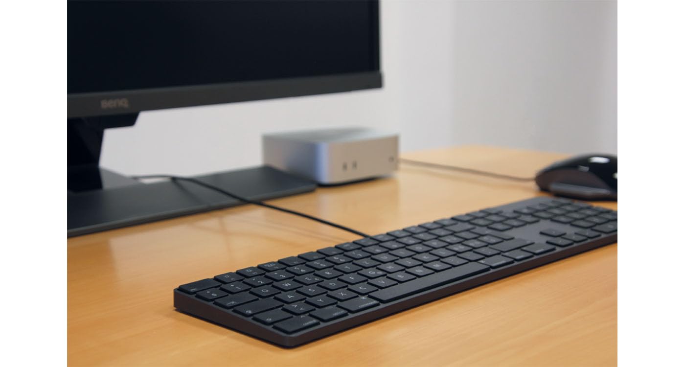LMP Tastiera Numerica USB-C per Windows, Layout Italiano ISO, 106 Tasti, Alluminio Grigio Siderale, Plug & Play, Tasti Incisi al Laser, Design Elegante, Compatibile con PC e Laptop USB-C