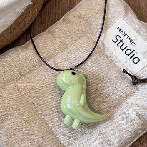 Collier dinosaure pour homme, le bijou idéal en chaîne de pull pour vos sorties