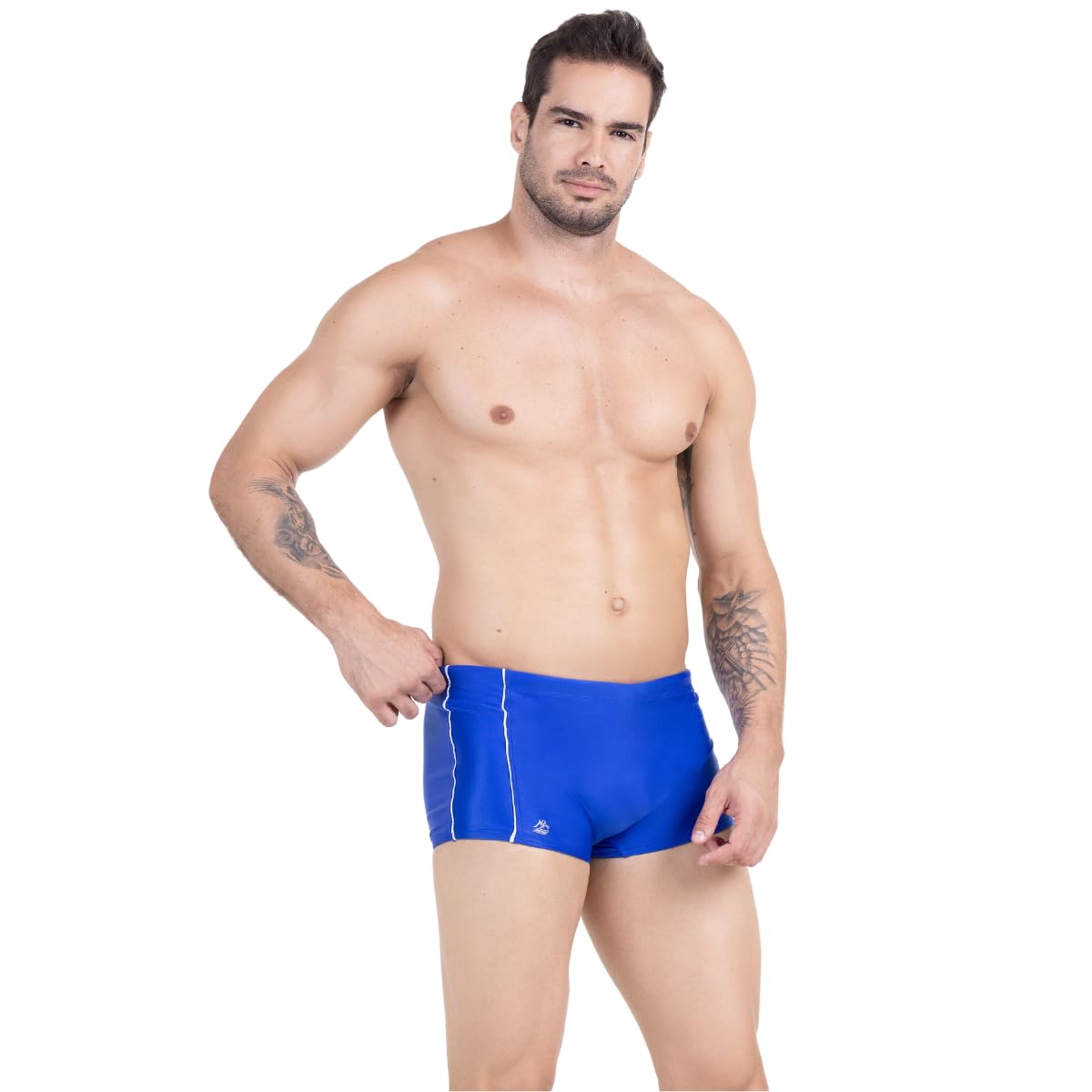 Sunga Box Masculina Bolso Com Ziper Faixas Decorativas Tecido Poliamida Zero Transparência Toda Forrada em promoção! Veja a oferta e mais achadinhos de Moda praia 4 Hoje é o melhor dia para comprar Sunga Box Masculina Bolso Com Ziper Faixas Decorativas Tecido Poliamida Zero Transparência Toda Forrada com aquele preço maroto! Promoção! Aproveite a oferta! 4