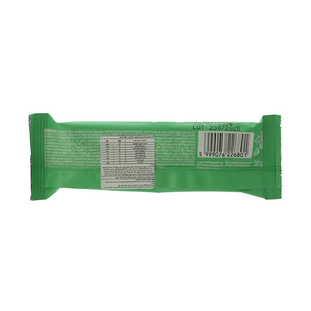 BioTechUSA Protein Muesli, Barre de céréale ayant une teneur élevée en protéines, avec des vitamines, des minéraux, 28 * 30 g, Noisette