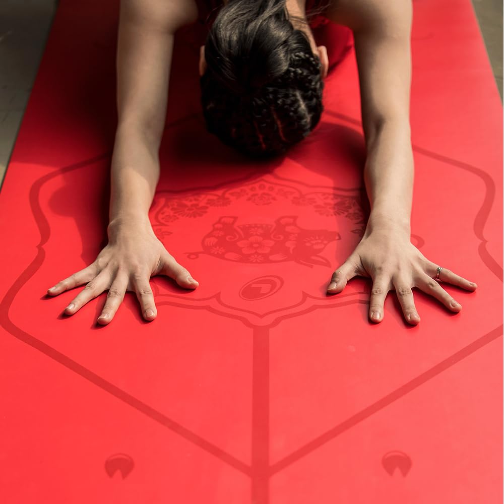 Liforme Esterilla de Yoga Edición Animales - Mejor Estera De Yoga del Mundo con Sistema De Alineación Patentado - Yoga Mat Ecológica y Completamente Antideslizante - Edición Especial Animales - Rojo | Agarre Superior, Ecológica, No Tóxica, Resistente al S