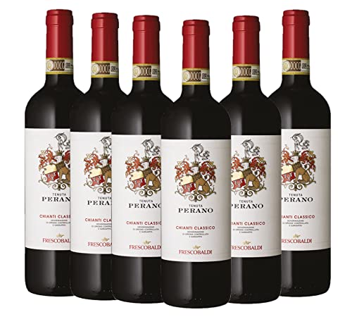 Tenuta Perano si presenta di un meraviglioso colore rosso rubino luminoso e brillante.