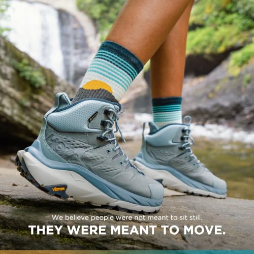 Image of Feetures Trail Max Cushion Mini Crew Sock - Hiking Socks for Men & Women