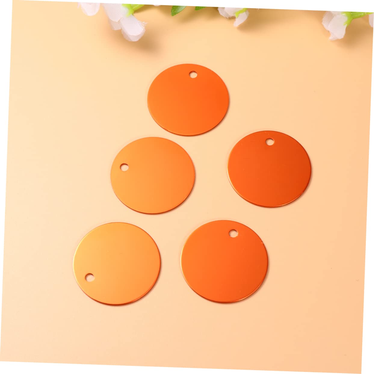 EXCEART 4 Sätze Gravierbare Hundemarken Gravierbare Marken Haustier-id-marke Hundemarken Stilvolle Orangefarbene Runde Haustieranhänger Aus Aluminiumlegierung Zugseil 25 Stück * 4