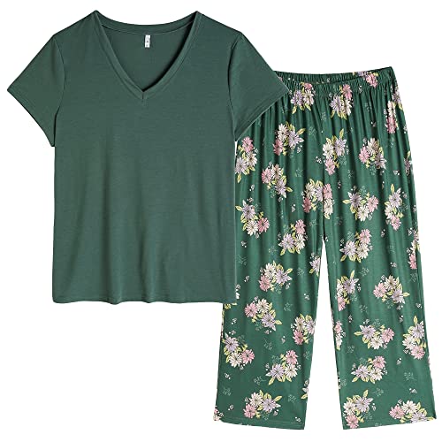Image of Vozanet Women's Pajamas Set Soft V Neck Sleepwear Top and Capri Pj Lounge Sets Cartoon Heart Shape Cat Nighty Plus Size