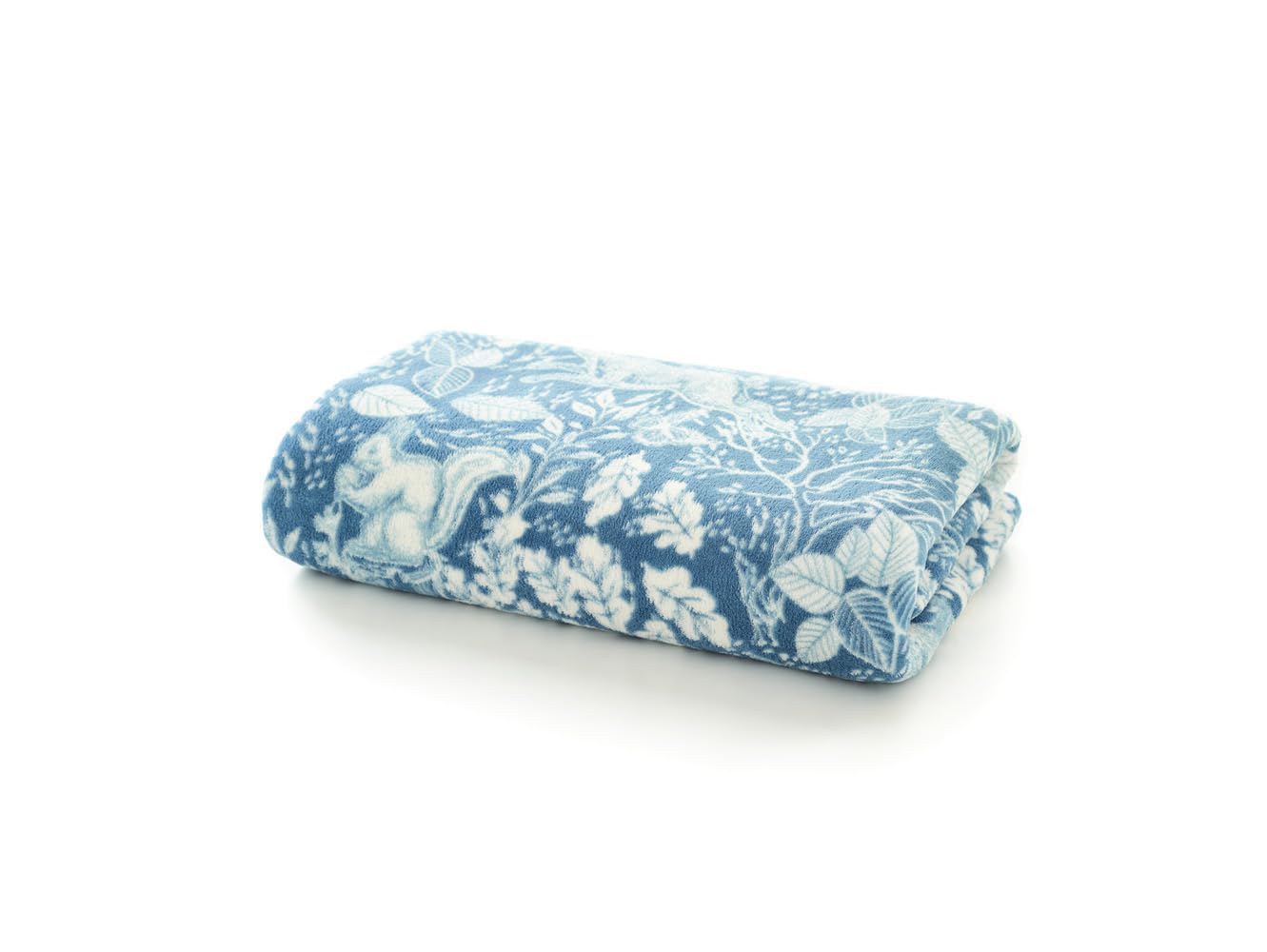 Deyongs Winter Forest 140x180cm Throw – Soft Printed Fleece Blanket – Woodland Animal Design in Mid Blue | Size: 140cm x 180cm