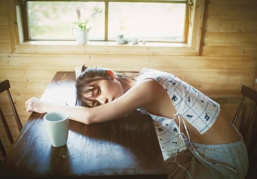 Amazon.co.jp: 長濱ねる 2nd 写真集 『タイトル未定』 限定