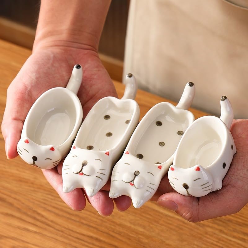 Ceramic Cat Shaped Sauce Dish and Chopstick Holder Set, White, 2 Piece Set, Soy Sauce Plate, Creative Household Seasoning Dish