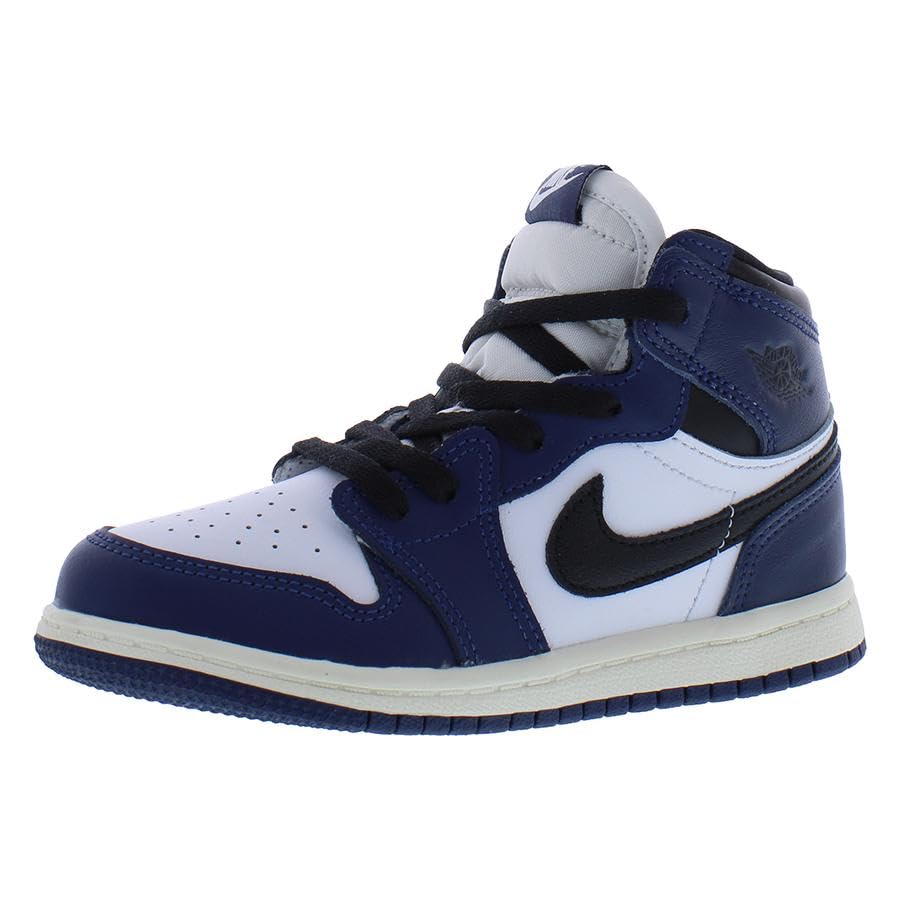 Image of Nike Air Jordan 1 Retro High OG GS Boys Shoes