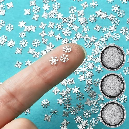 Lysjoy Mini Fiocchi di Neve Invernali, 450 Pezzi Mini Fiocchi di Neve in Metallo, Piccoli Fiocchis di Neves, Mini Decorazioni Natalizie per Nail Art, Artigianato, Decorazione della Tavola (Argento)