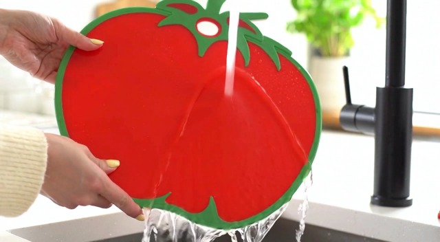 Tabla de cortar plástica roja en forma de tomate miniatura 7