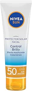 NIVEA SUN Protector Solar Facial Control Brillo Con Efecto Matificante Instantáneo y Protección Muy Alta De FPS50+ 50ml.Textura Ligera y Sin Sensación Grasosa Que Mantiene La Piel Fresca Y Libre De Oleosidad.