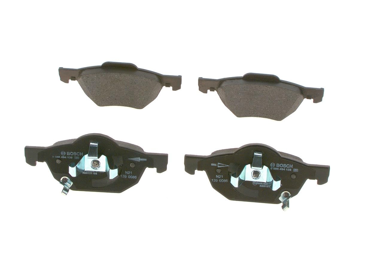 0986 494 135 Front Brake Pad Set 4x Pads Integrated Wear Indicator Braking Bosch