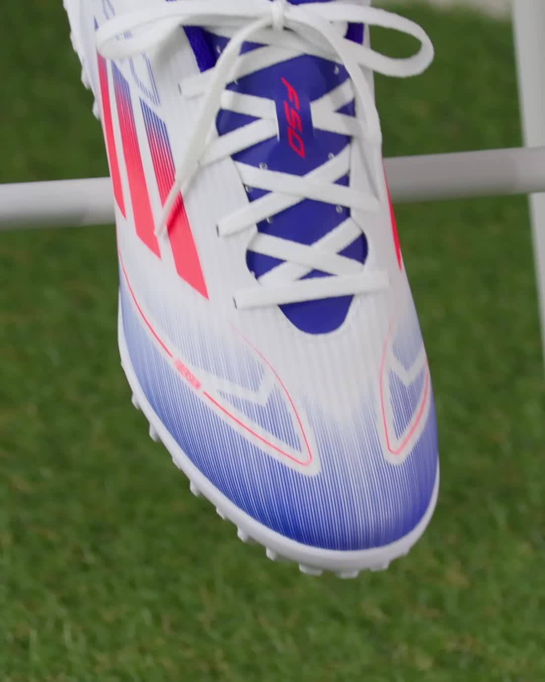 ADIDAS F50 LEAGUE TF 25.0cmフットサルシューズ adidas アディダス F50 LEAGUE TF(ホワイト×レッド×ブルー