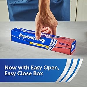 Reynolds Wrap Everyday Strength Aluminum Foil Roll, 12 Inch Wide, 200sq ft — photo 3 of 6