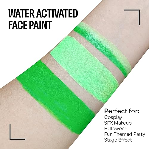 FREEORR Green Face Body Paint Makeup Foundation 30g, Water Activated Dark Light Green Cream to Powder Face Body Paint for Halloween Costume Cosplay Theater Stage Dressup Makeup Matte Finish