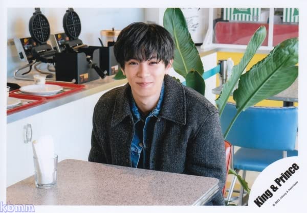 Amazon.co.jp: King & Prince 公式 生 写真 （神宮寺勇太）KP01523