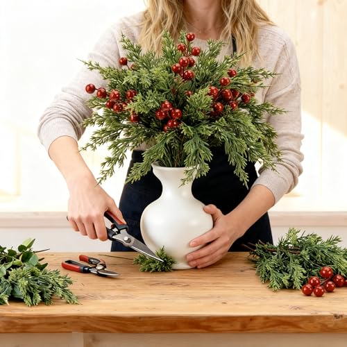 EFETSH 人工松の枝 レッドベリーの茎付き 18インチ 19個 クリスマスグリーン ノーフォークの木の枝 花瓶、花輪、ホームデコレーション用 [5]