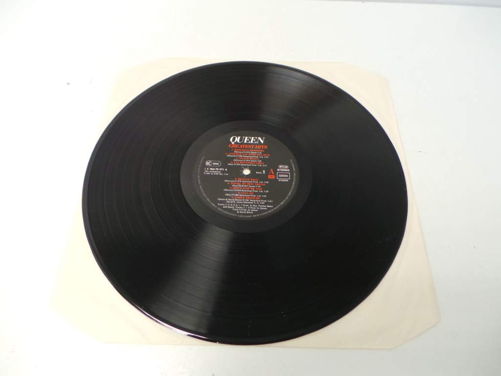 Queen - Greatest Hits 1981 - EMI EMTV30 - UK Press