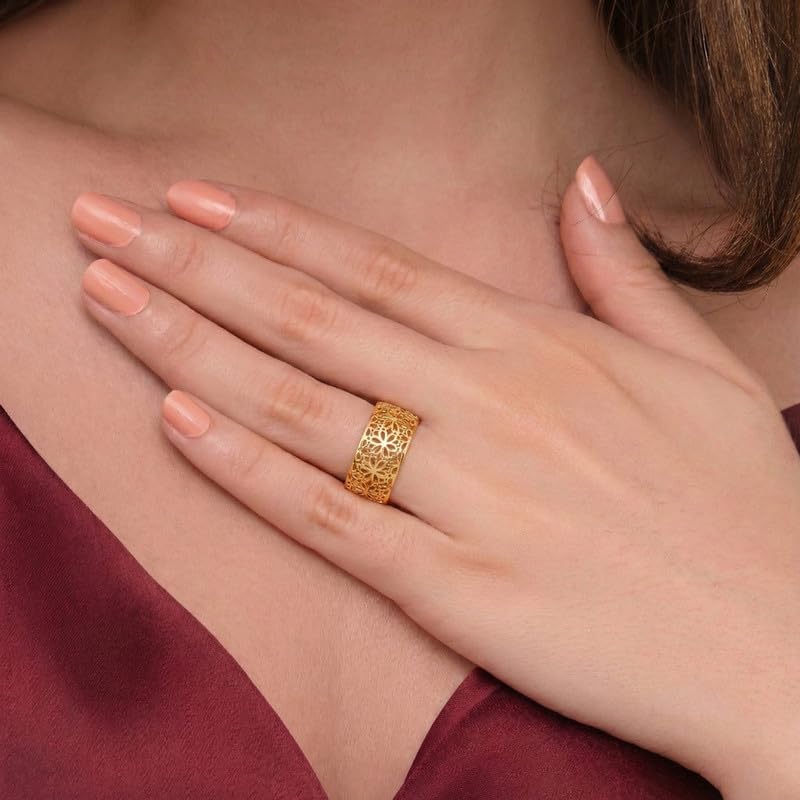 Image of Kisna Diamond & Gold Jewellery 18KT (750) Yellow Gold For Women|Real Gold Band|Gold Band Women|Stylish & Simple Daily Wear Gold Band|Gift for Her, Birthday, Anniversary|Fiorra Gold Band S18