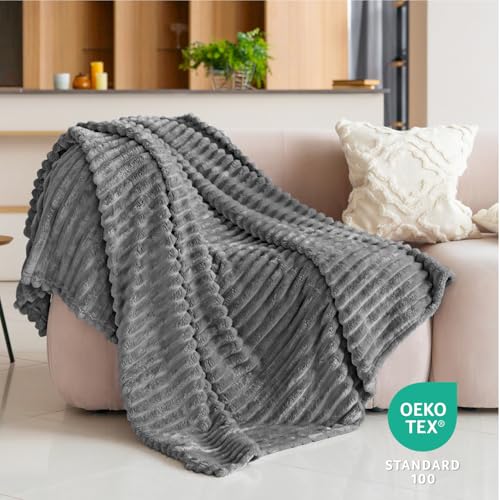 Dreamzie Kuscheldecke Flauschig, Fleecedecke 150x200 cm, Flanell Sofadecke, Weiche Warme Decken Für Bett und Couch, Dunkelgrau Blanket