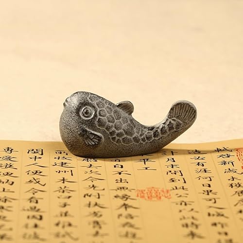 筆置き ミニ 文鎮 魚の造形 ふぐ 鋳鉄文鎮 ペン立て 置物・オブジェ 動物好き おもちゃ雑貨・手品 装飾品 書道 習字 書道用具 アクセサリ 書道小物 習字 置物 工芸品 展示小物 文房具 写経 賞状 作文 ペン立て 風水アイテム 風水装飾 招財 お守り