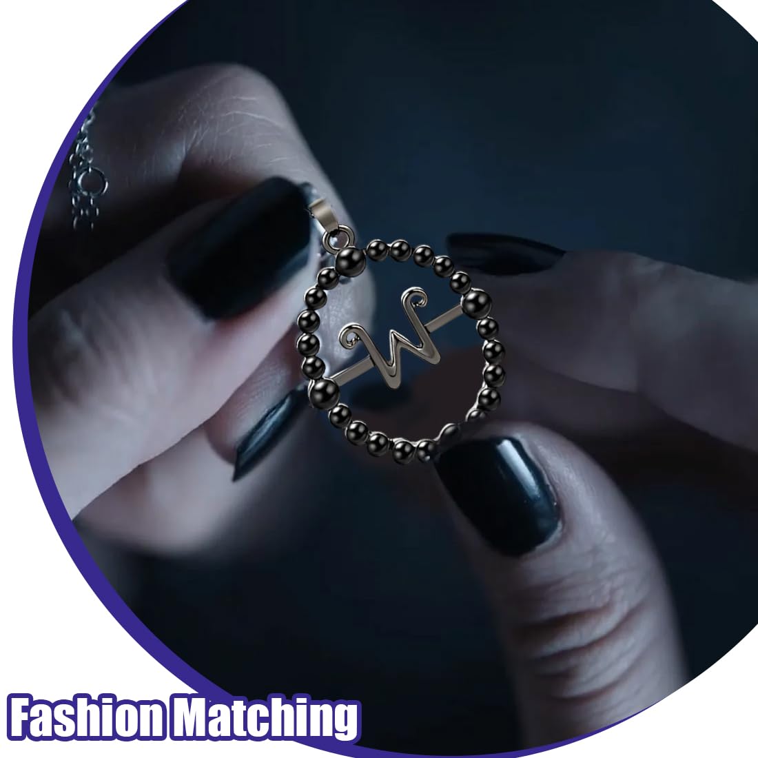 Collana Wednesday Addams | Ciondolo Simbolo W In Lega | Gioiello Unisex Gotico Per Halloween | Regalo Per Fan Della Famiglia Addams