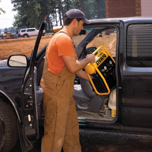 DEWALT Air Compressor, 135-PSI Max, 1 Gallon (D55140)