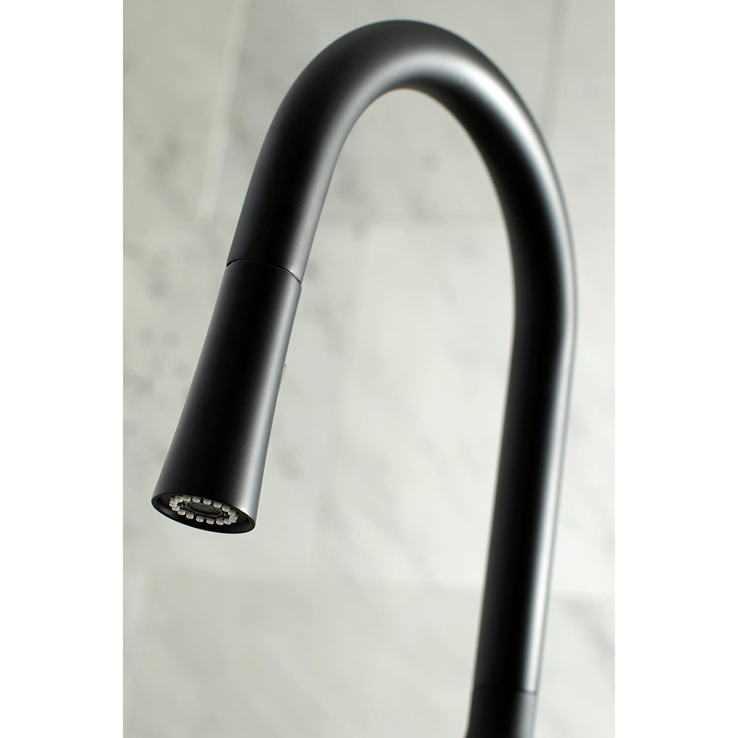 Kingston Brass LS2720NYL Grifo de cocina desplegable de una sola manija, negro mate, 8 pulgadas de alcance de boquilla