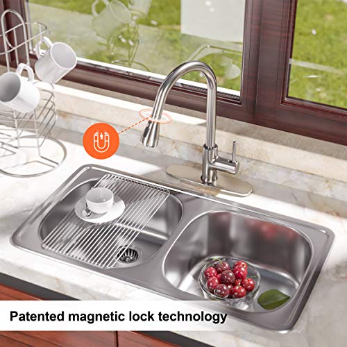 Kitchen Faucet with Pull Down Sprayer, Kitchen Sink Faucet, Single Handle High Arc Pull Out Brushed Nickel Sinks Faucet