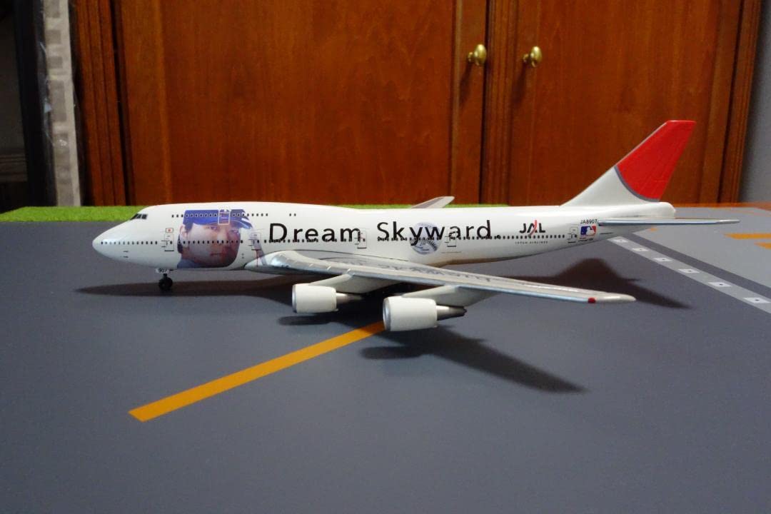 153Z JAL B-747-400D ドリームスカイワード 松井秀喜1/400 Amazon.co.jp: JAL 松井秀喜 Dream Skyward JA8907 B747-400 : おもちゃ