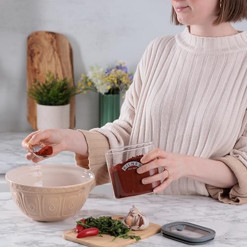Image of Kilner Fresh Storage Bulk Spice Jar 700ml Glass Food Container with Silicone Valve Lid | Airtight, Stackable Design with Integrated Measuring Spoon | Ideal for Spices, Herbs and Seasoning