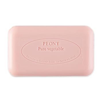 Pre de Provence Artisanal Soap Bar, Natural French Skincare, Enriched with Organic Shea Butter, Quad Milled for Rich, Smooth & Moisturizing Lather, Peony, 5.3 Ounce