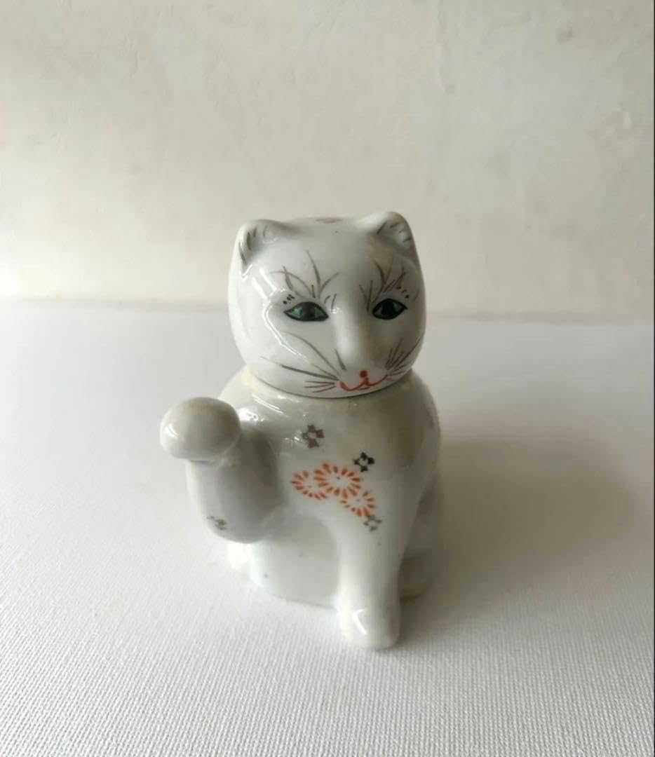 Amazon｜品！招き猫 陶器製 醤油さし ミニ急須 置物 縁起物｜醬油さし