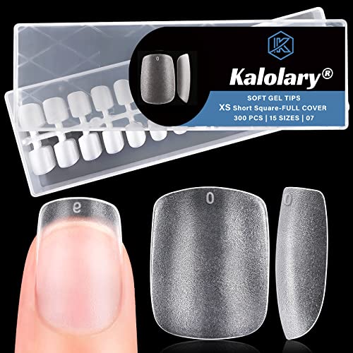 Kalolary 300Pezzi Unghie Finte, Punte Corte per Unghie Tip Unghie Copertura Completa Acrilico Unghie Finte Nail Art Fai da Te per Saloni di Manicure Professionale e Uso Domestico (XS Quadrato Corto)