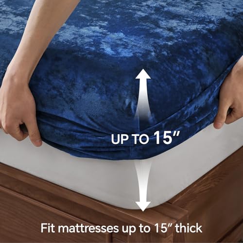 BEDELITE Velvet Fitted Sheet and Pillowcases Set, Luxury Soft Fuzzy Bottom Sheet with Reinforced Elastic Corner Straps, Deep Pocket up to 15 Inch, 1 Fitted Sheet and 2 Pillowcases (Queen, Navy Blue)