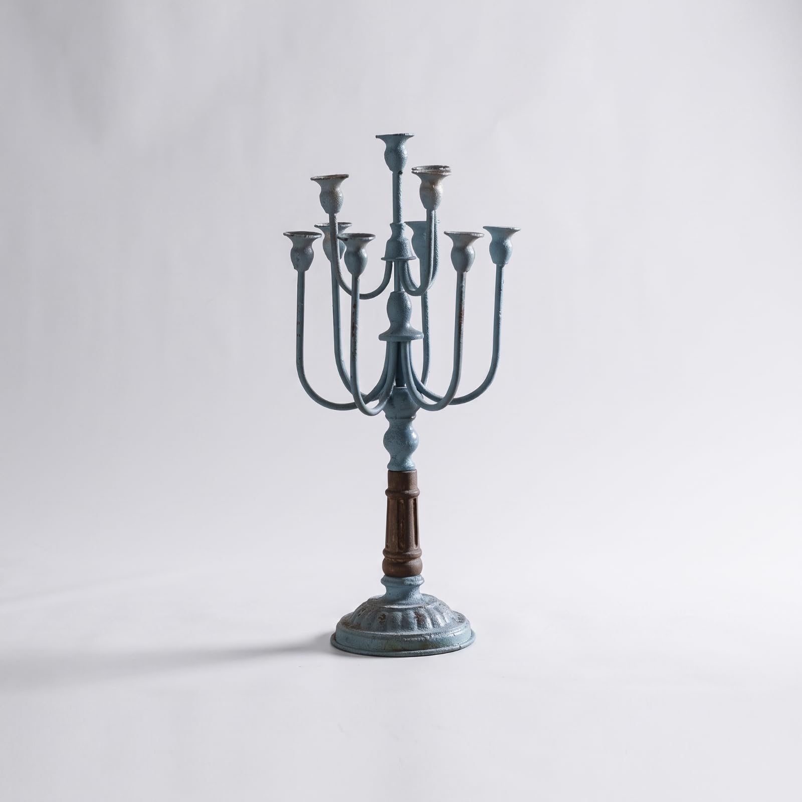 Candelabro Portacandele Candeliere Centro Tavola Decorazione in Ferro E Legno con Base Rotonda Stabile E Curvi Stile Rustico Francese Adatto Matrimoni Eventi, Bianco