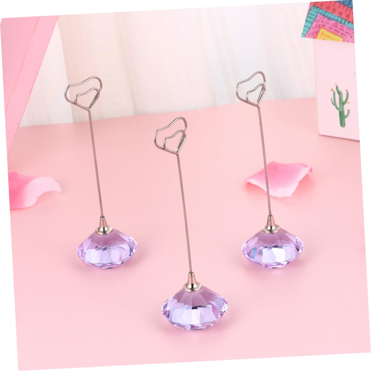 FUNOMOCYA 3PCS Heart Shaped Memo Holders with Stylish Table Clips for Parties Weddings Home Decor Paper Holders for Photos Cards Notes Purple